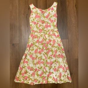 Beautiful Vintage Floral Party Dress boat Neck A-Line Small